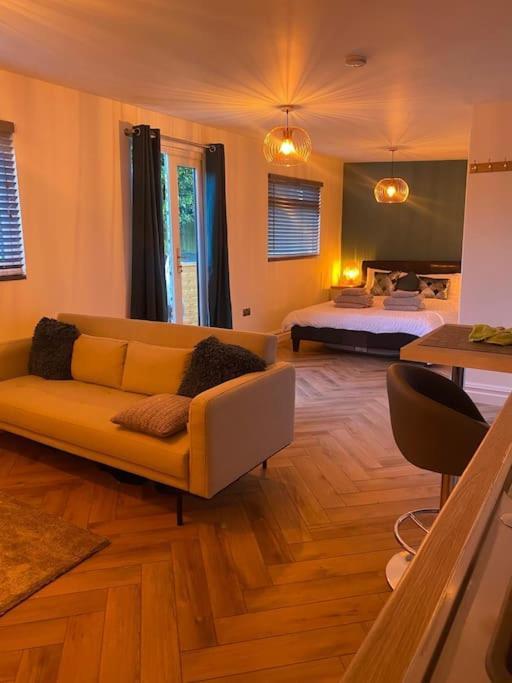 Cozy Cabin With Modern Comforts Wootton  외부 사진